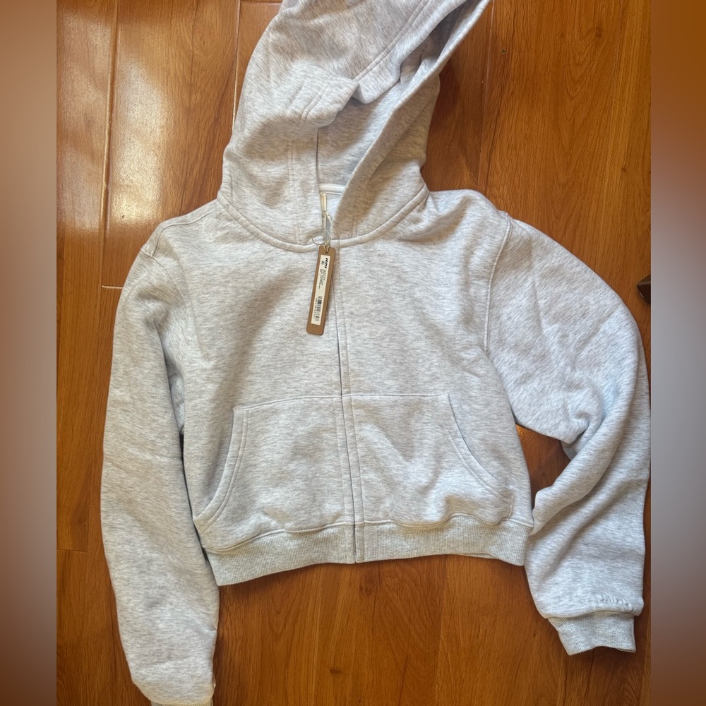 BNWT Skims Cropped Fleece Hoodie